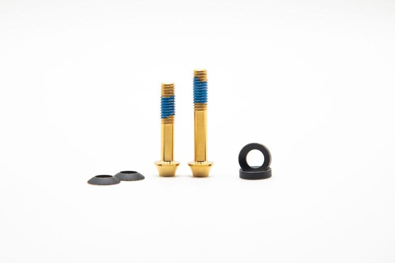 Oak Components Titanium Bolt Kit, M6 x 30mm, M6 x 35mm Length, 2 pieces, Gold (For 20/23mm Brake Adapter)