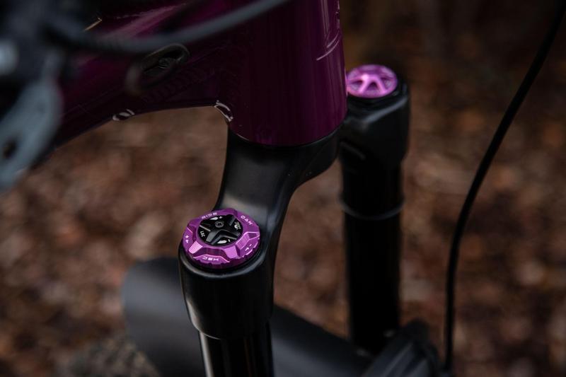 Oak Components Forkcap for Fox HSC, Purple (Fits Fox 34, 36, 38, 40)