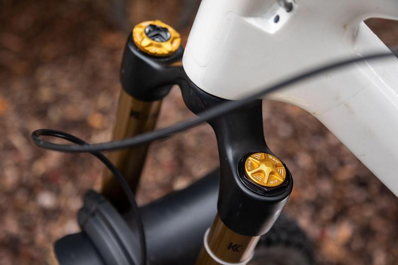 Oak Components Forkcap Air, Gold (Fits suspension fork air valve)