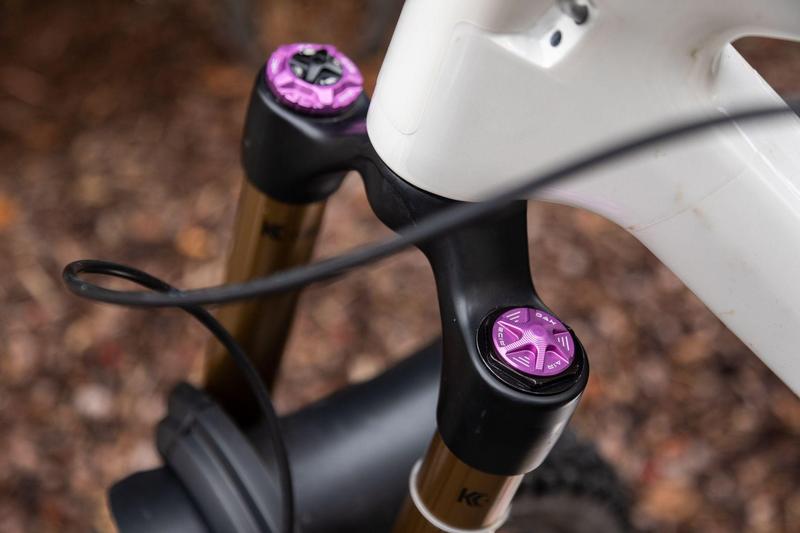 Oak Components Forkcap Air, Purple (Fits suspension fork air valve)
