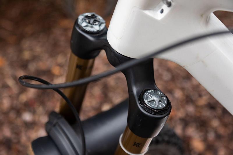 Oak Components Forkcap Air, Lunar Gray (Fits suspension fork air valve)