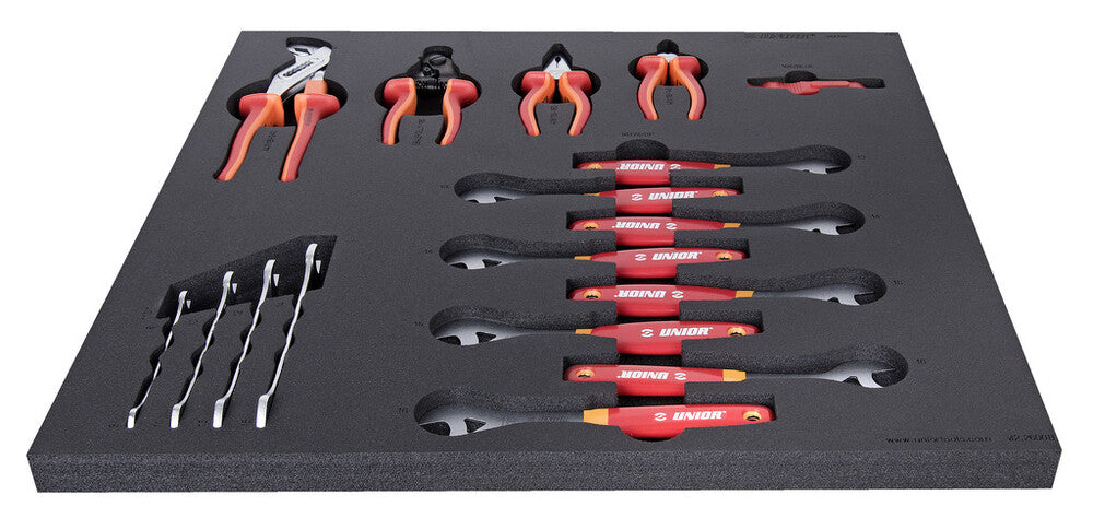 Set Of Tools In Tray 2 For 2600B