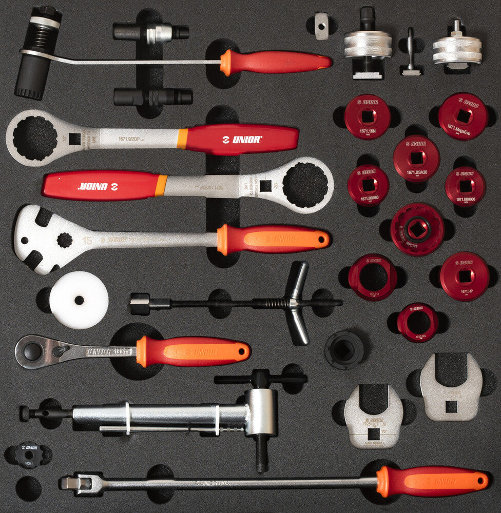 Set Of Tools In Tray 2 2600A And 2600C Bb/Crank