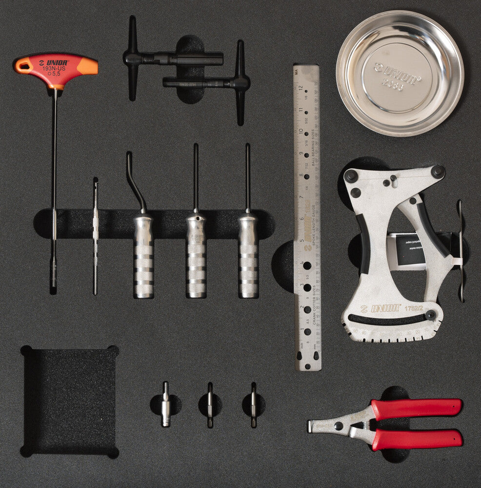 Set Of Tools In Tray 1 2600C Wheel Building