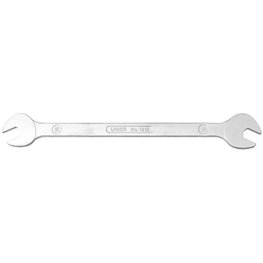 Double ended pedal wrench