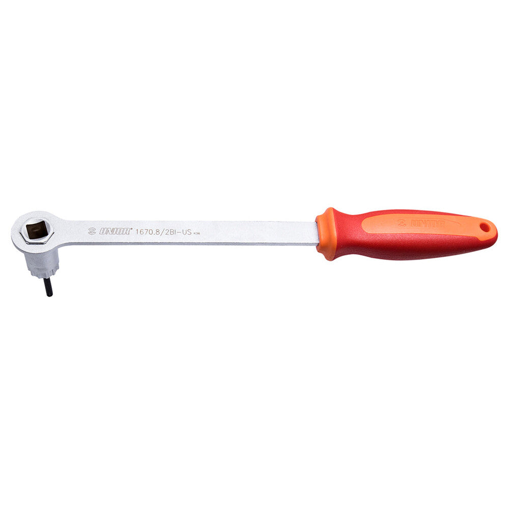 Cassette lockring wrench with guide