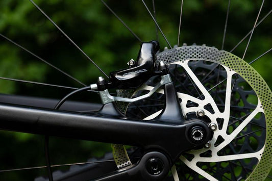 Oak Components Plasmadapt Brake Adapter, Post Mount, +23mm, Lunar Gray (incl. Titanium Mounting Hardware)