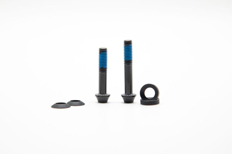 Oak Components Titanium Bolt Kit, M6 x 30mm, M6 x 35mm Length, 2 pieces, Black (For 20/23mm Brake Adapter)