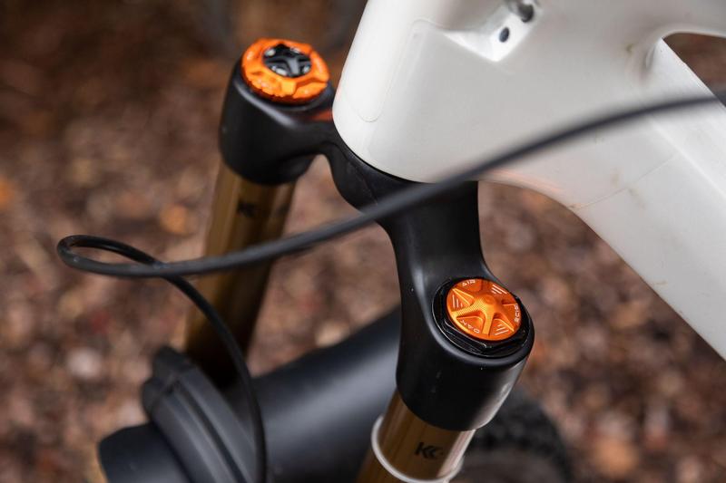 Oak Components Forkcap Air, Orange (Fits suspension fork air valve)