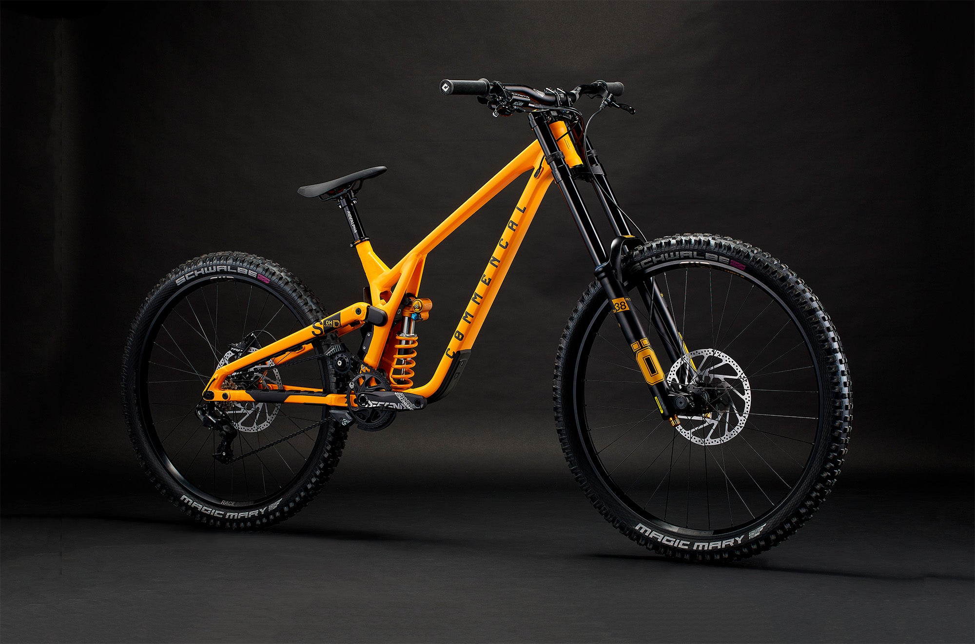 COMMENCAL SUPREME DH | World Cup Proven. Race Ready – Essential Cycles
