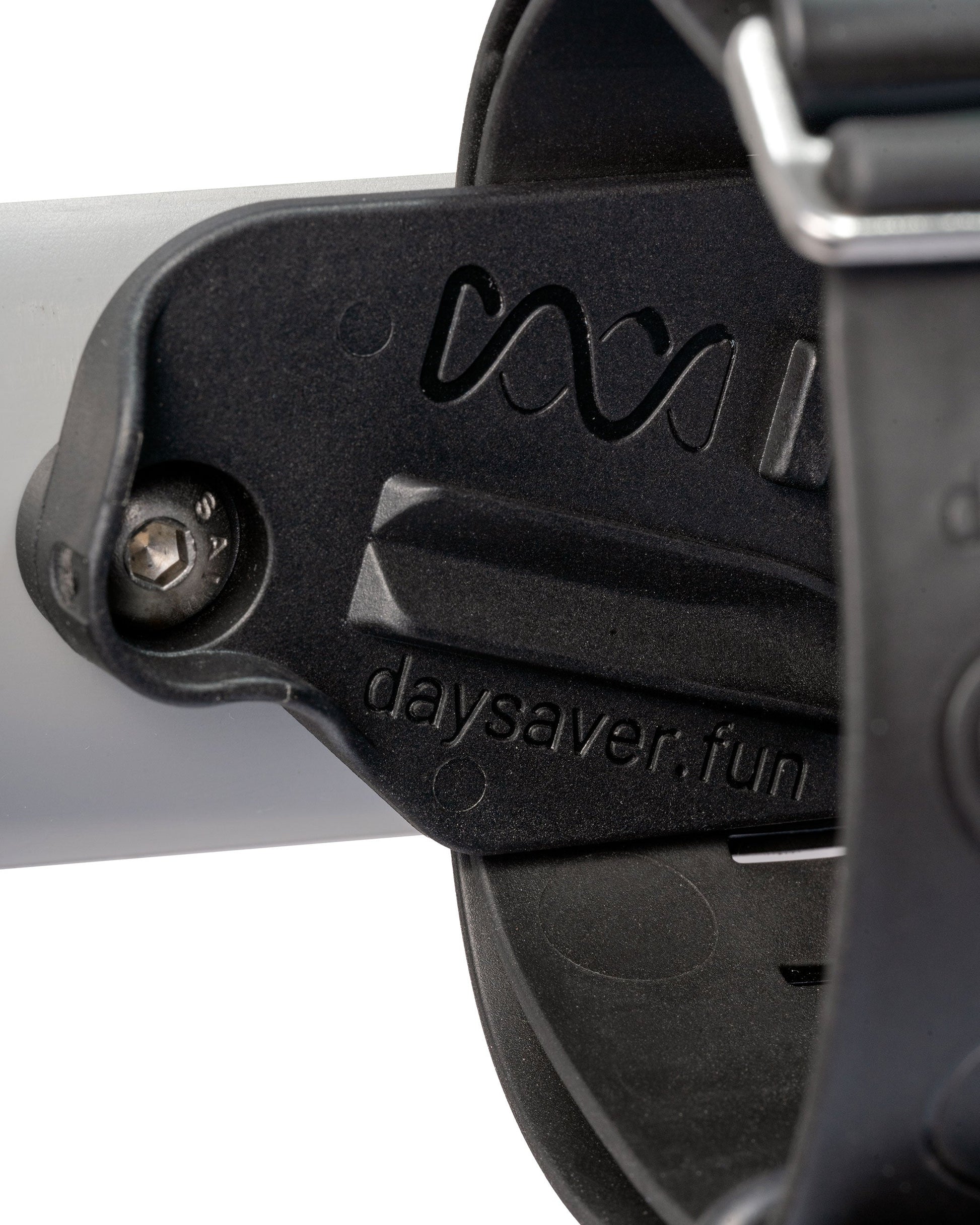 Daysaver Cradle Mount Detail on bike