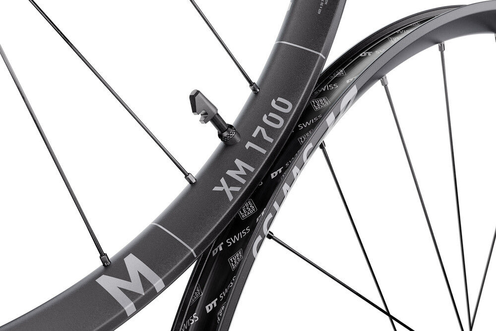 XM 1700 ASYM SPLINE 30 WHEEL