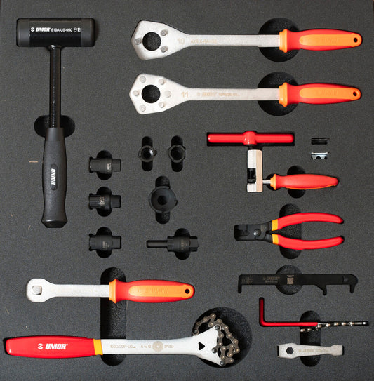 Set of tools in tray 5 for 2600A and 2600C - Drivetrain tools