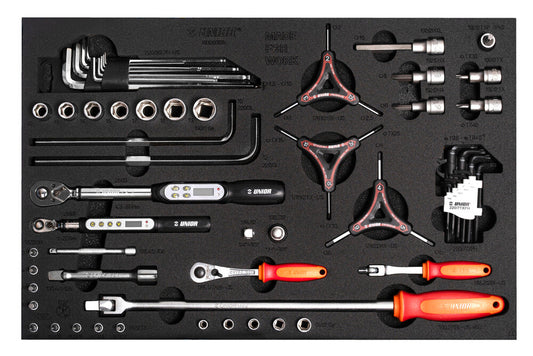 Set of tools in tray 1600SOS23